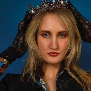 Meet your Posher, Julia